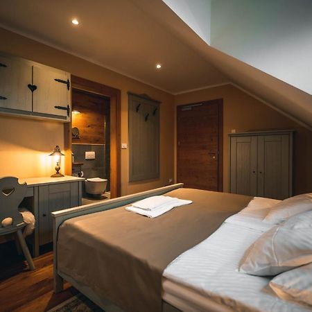 Hotel Zamorc Škofja Loka Exteriör bild