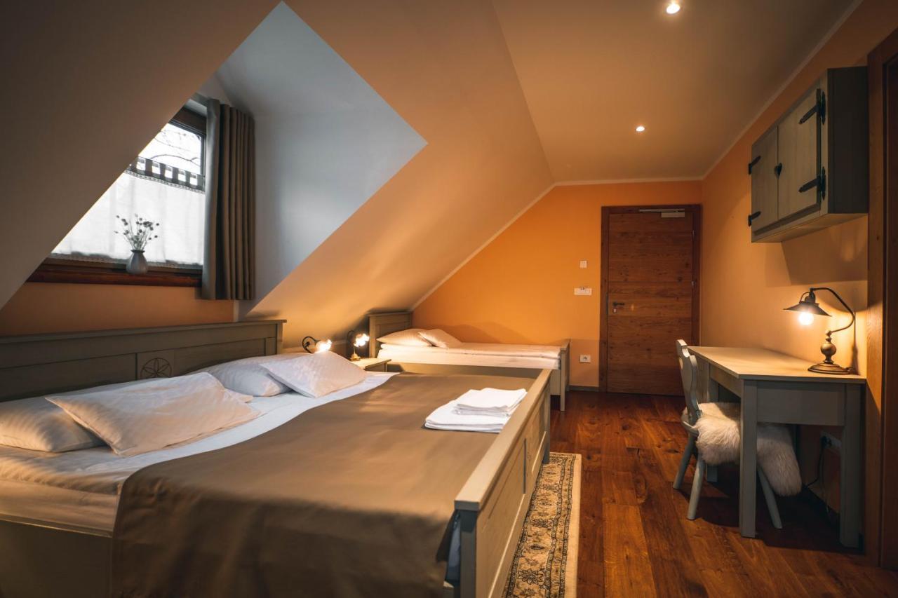 Hotel Zamorc Škofja Loka Exteriör bild