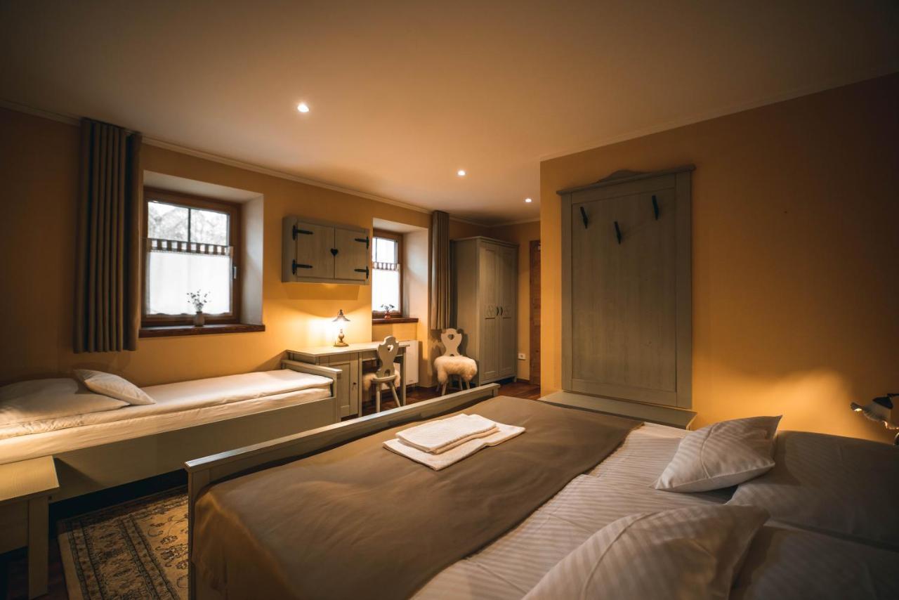 Hotel Zamorc Škofja Loka Exteriör bild