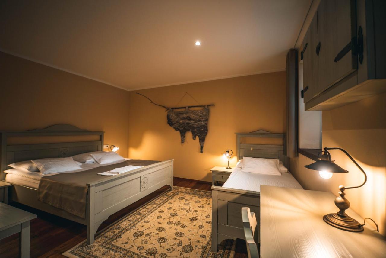 Hotel Zamorc Škofja Loka Exteriör bild